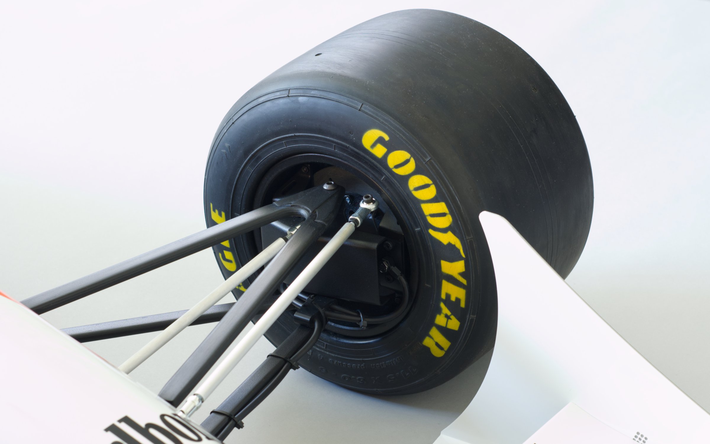 Wheel suspension detail