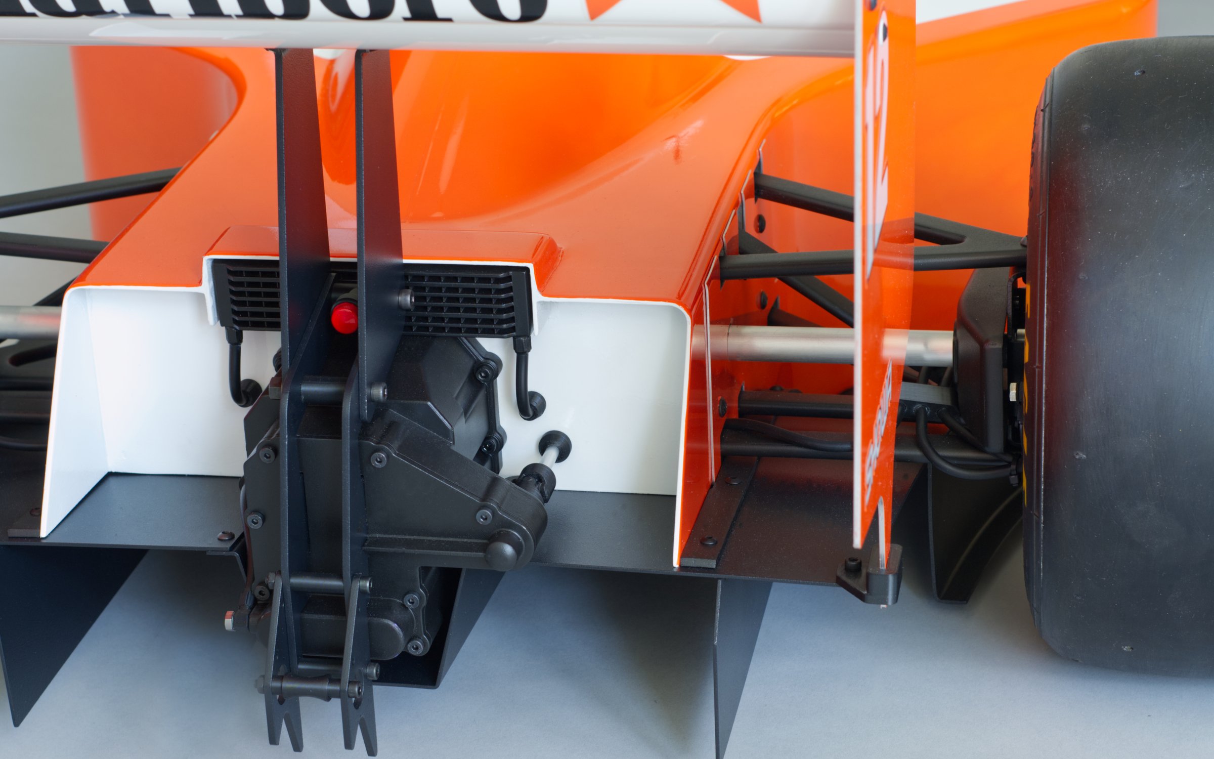 Wheel and mechanical detail